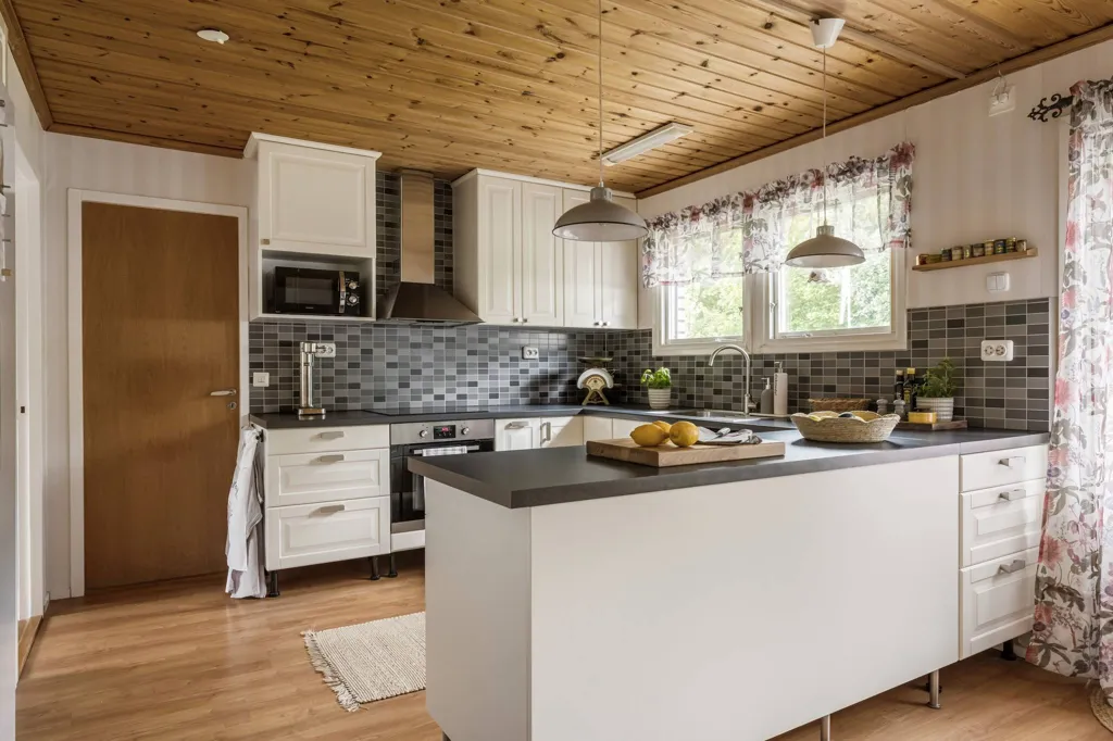 Maison 6 pièces à Örebro kommun