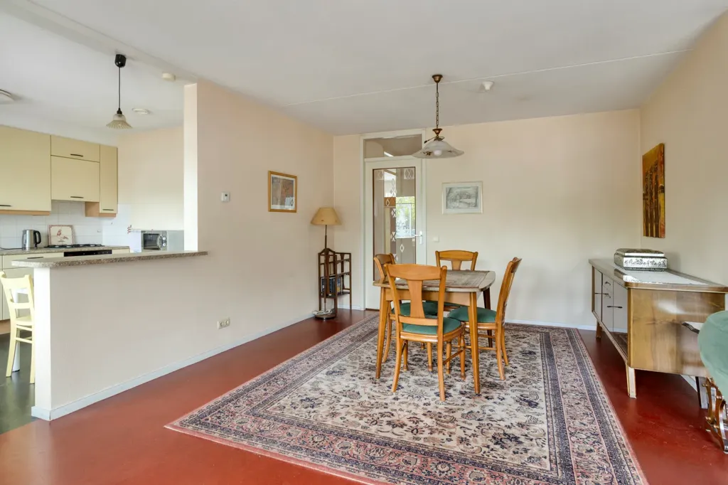 Söögituba - Ground Floor Flat with Garage in Hulst