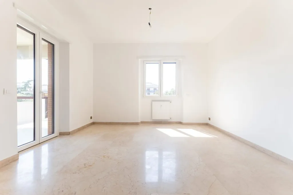 Pièces - Four-Bedroom Apartment with Terrace in Rome