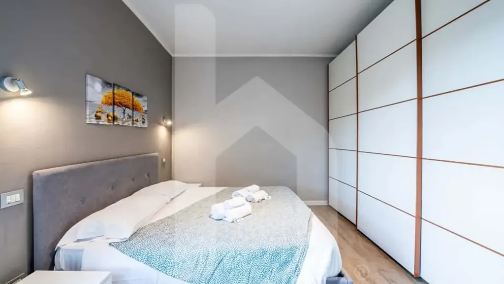 Magamistoad - Modern Studio with Balcony in Pisa