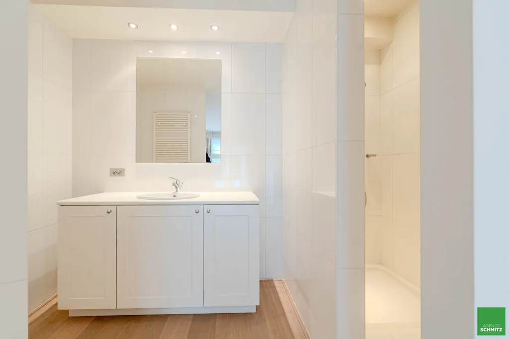 Salles de bain - Appartement avec Terrasses et Garage sur Avenue Paul Parmentier