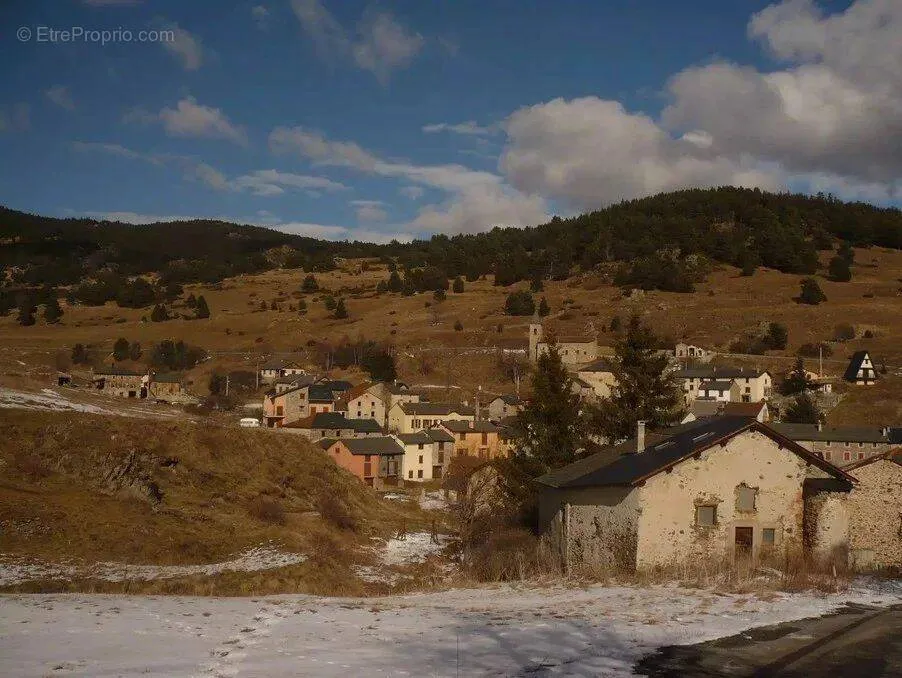 Constructible Plot in Puyvalador Village