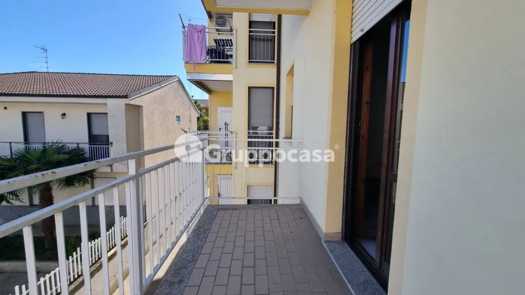 Balcon - Bright Apartment with Balcony in Trecate