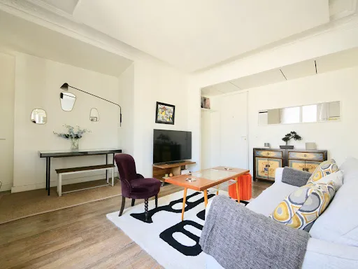 Elutuba - Haussmannian Flat with Rooftop Views in Paris