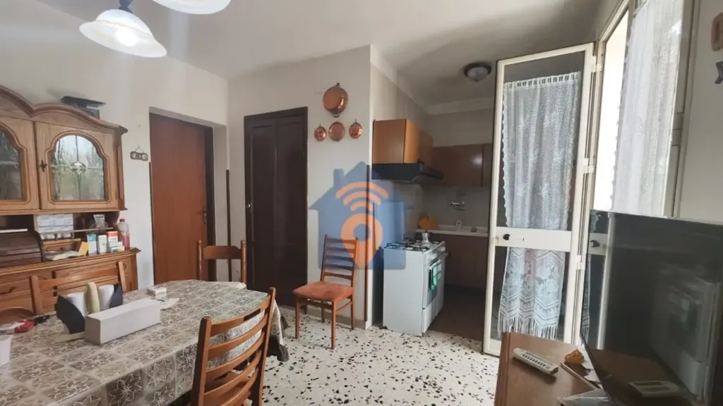 Söögituba - Apartment with Bus Stop Access in Castelvetrano