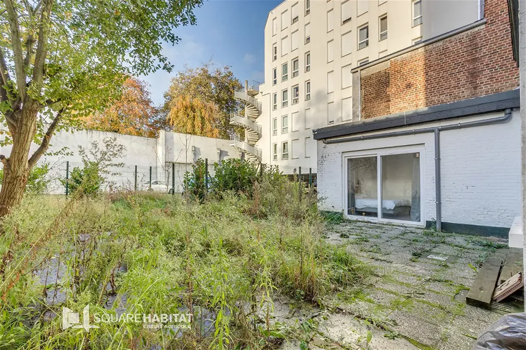 Giardino - Refurbished 15-Piece Building in Roubaix