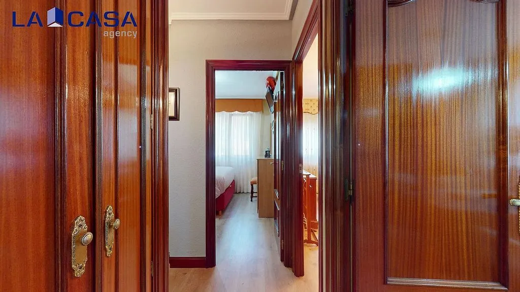 Esik - Apartment with Balcony in Arangoiti