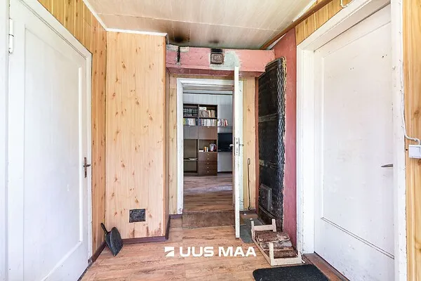 hallway_entrance