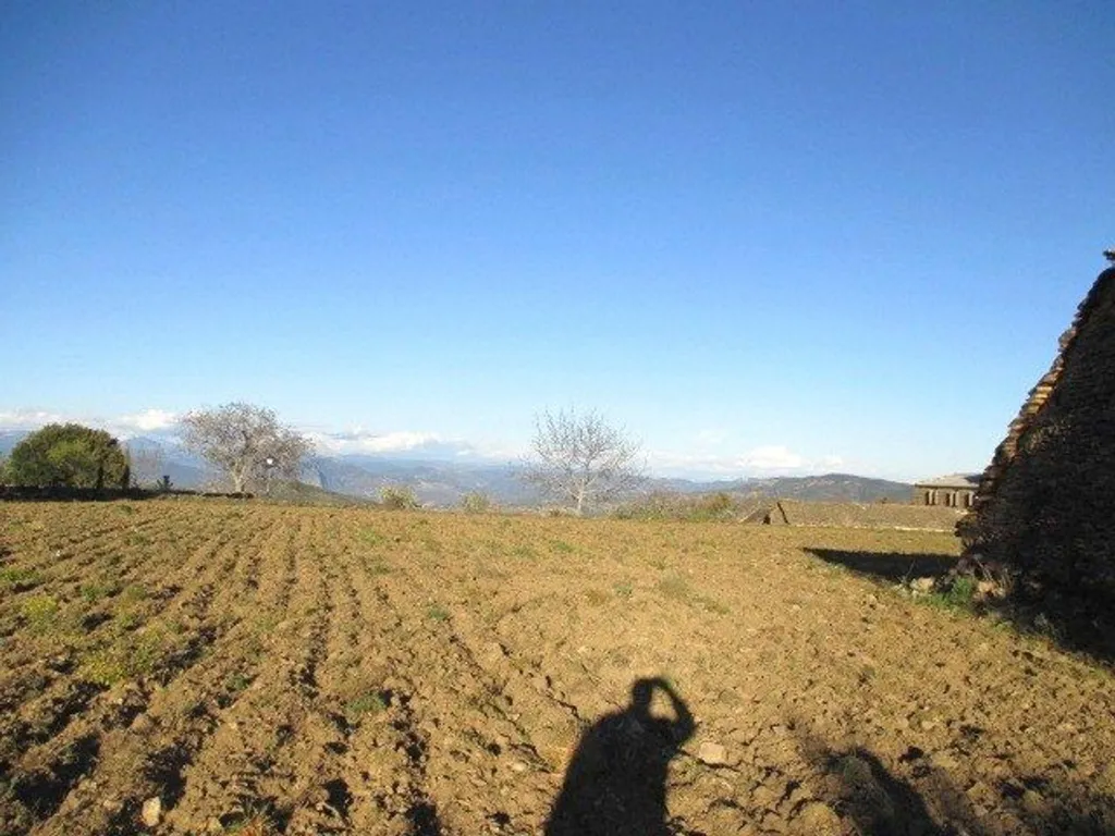 Aed - Urban Land Plot with Mountain Views in Bárcabo