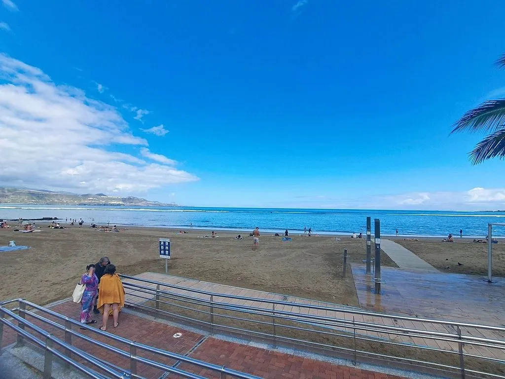 Apartment with Terrace in Las Canteras Promenade