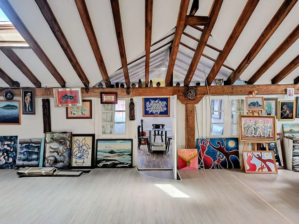 Toad - Loft-style Apartment with High Ceilings in Santoña Centre
