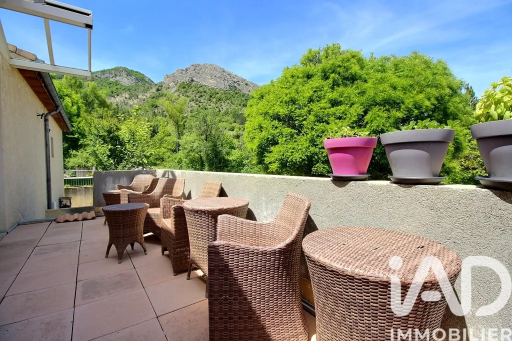 Terrasse - Maison de Caractère avec Terrasse à Sédéron