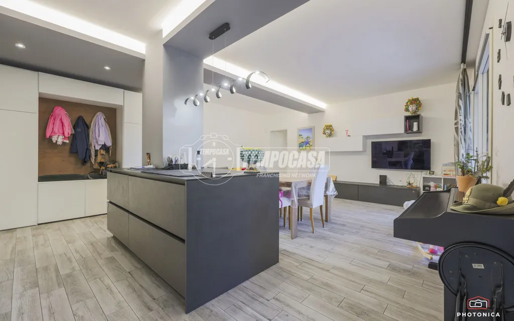 Cuisine - Modern Apartment with Private Garden in Bologna
