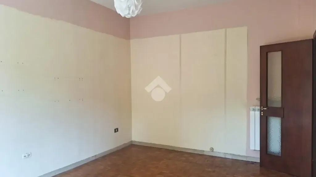 Pièces - Apartment with Balcony in Savona