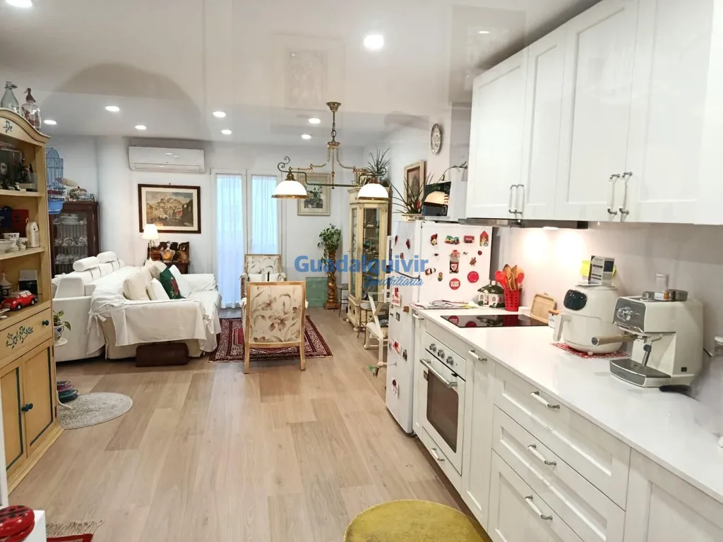 Cucina - Modern Apartment with Terrace in City Centre