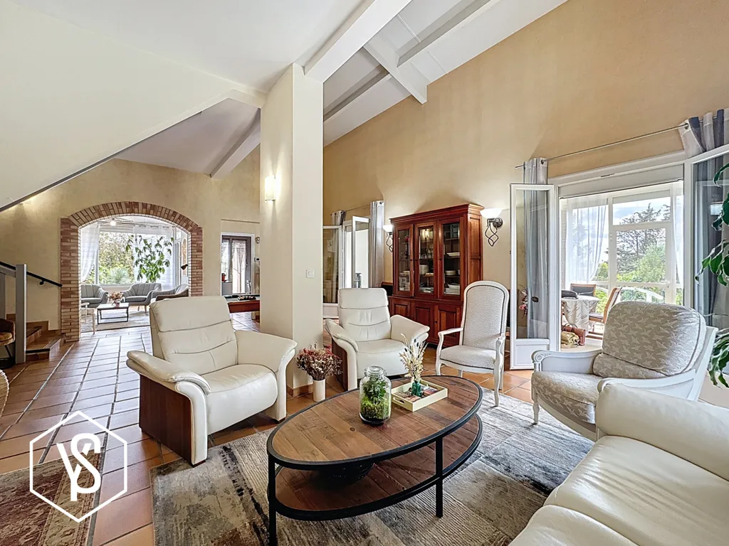 Séjour - Villa d'Architecte avec Piscine à Escalquens