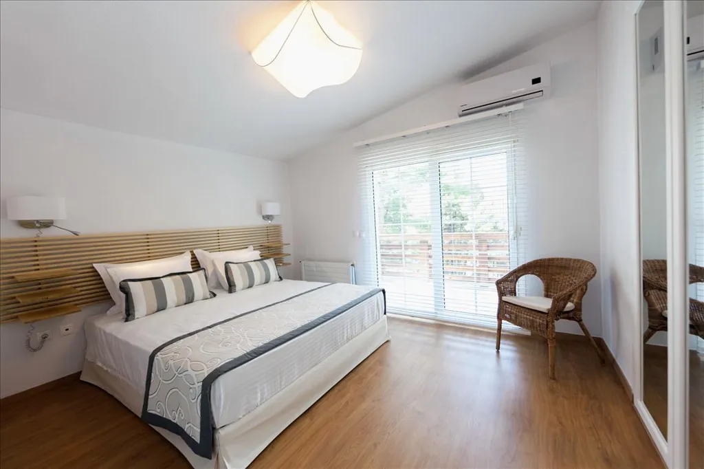Maison 7 pièces à Kassandra