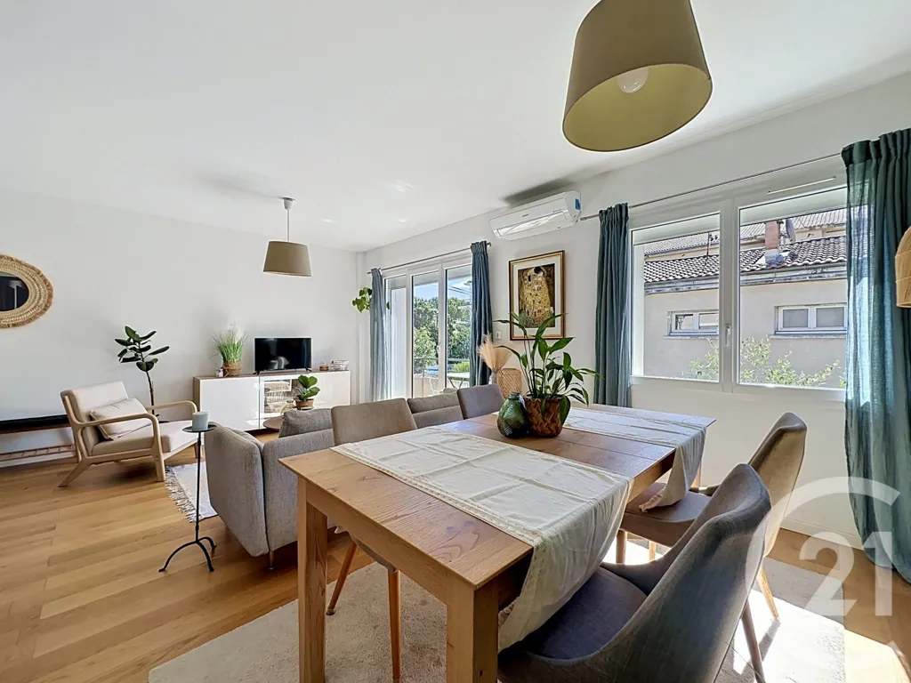 Salle à manger - Appartement avec Balcon et Jardin à Montpellier Lépic