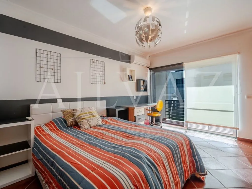 Chambres - Luxury Semidetached Villa with Terrace in Vila Real de Santo António