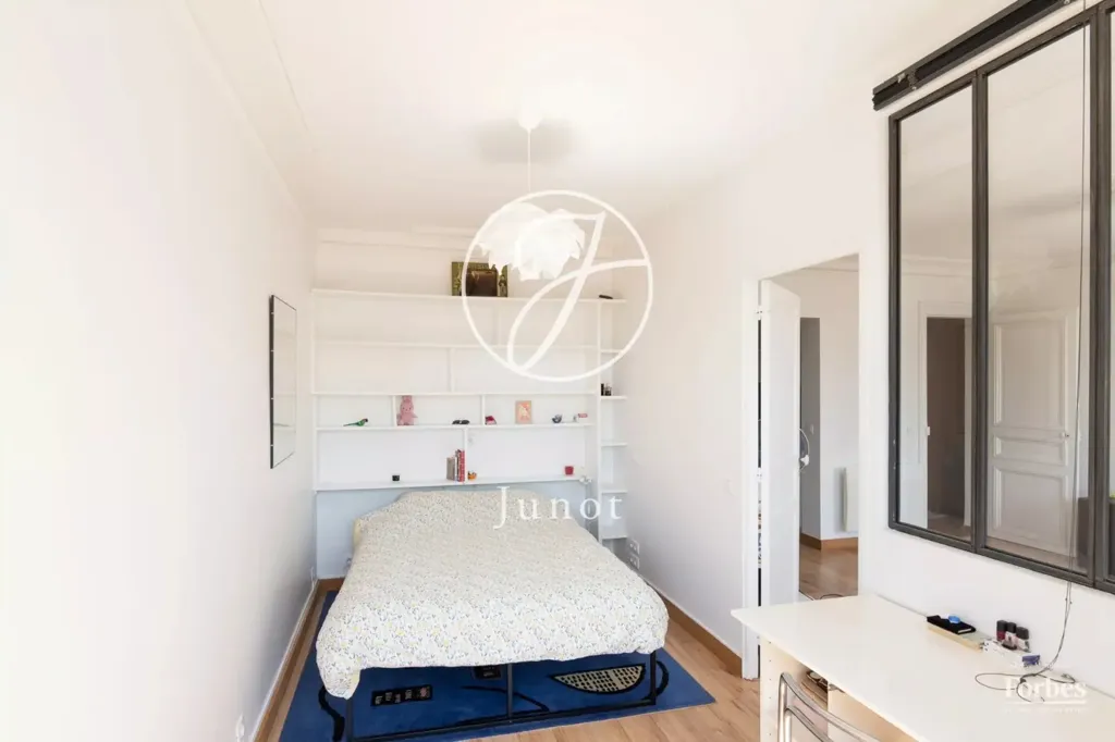 Magamistoad - Apartment with Eiffel View in Paris 18th