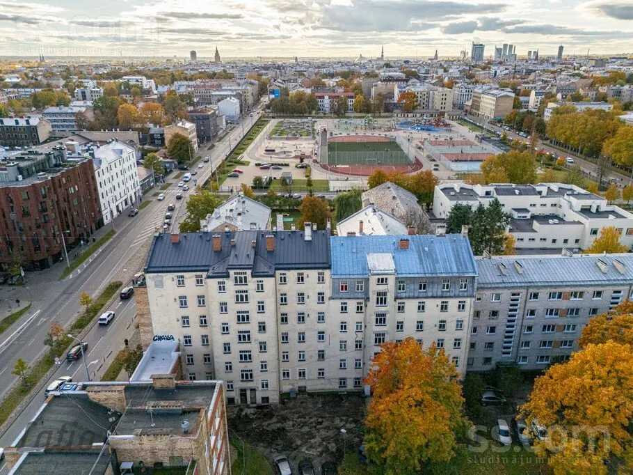 Õhuvaade - 1-Bedroom Flat with Green Courtyard in Grīziņkalns