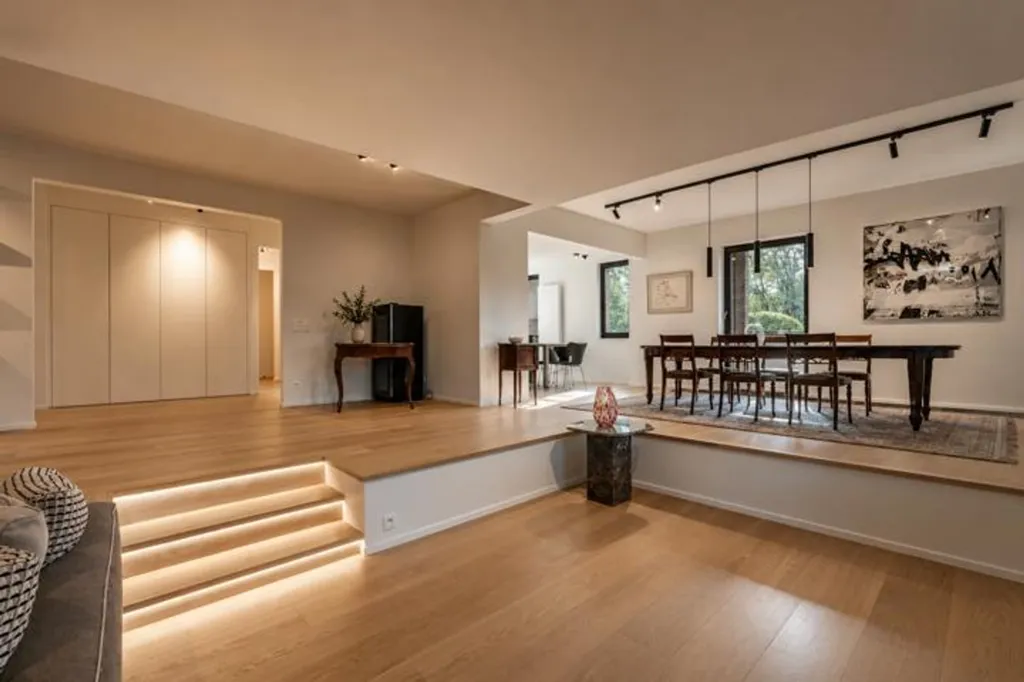 Séjour - Appartement Rénové avec Terrasses à Uccle