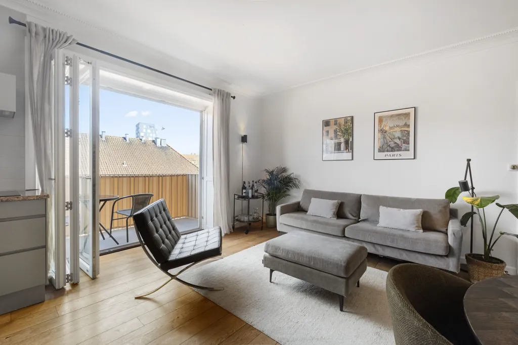 Séjour - Spacious Østerbro Apartment with Balcony