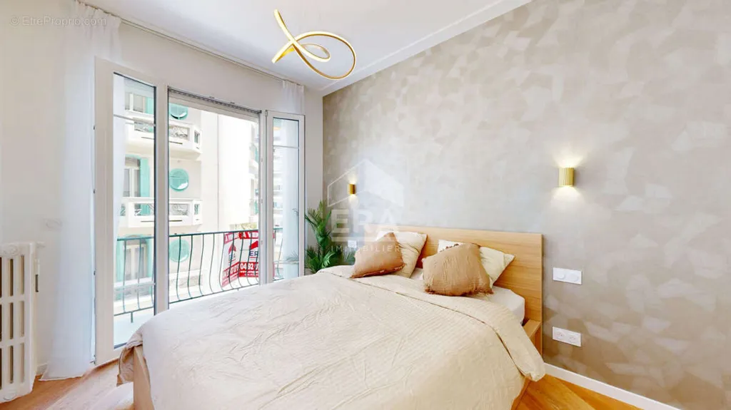 Chambres - Appartement Traversant avec Terrasse à Nice