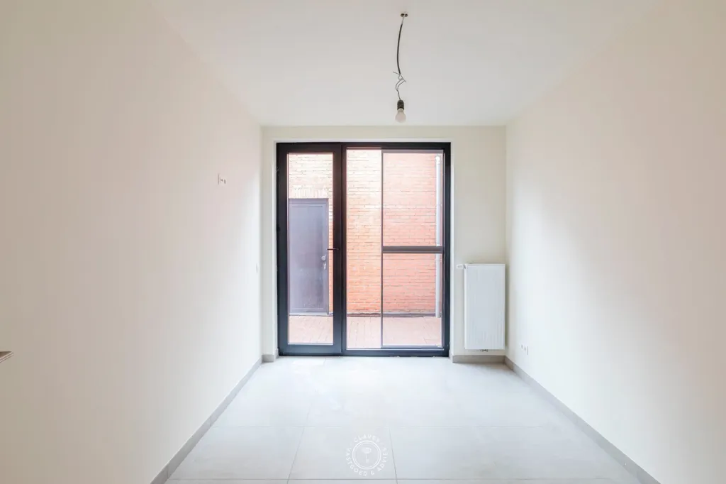 Entrée - Appartement au Rez-de-Chaussée avec Terrasse dans le Centre-Ville
