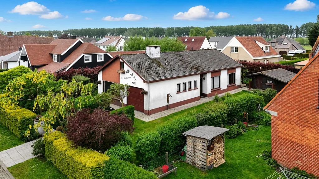 Vue aérienne - Bungalow Rustique avec Jardin à Ramskapelle