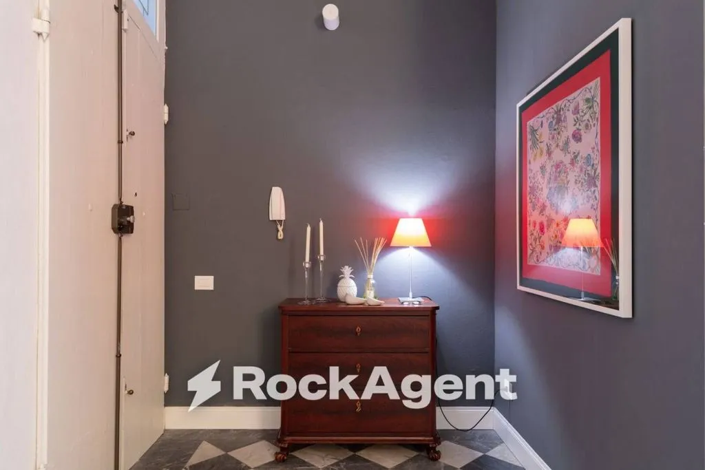 Luxury Apartment with Balcony in Leghorn