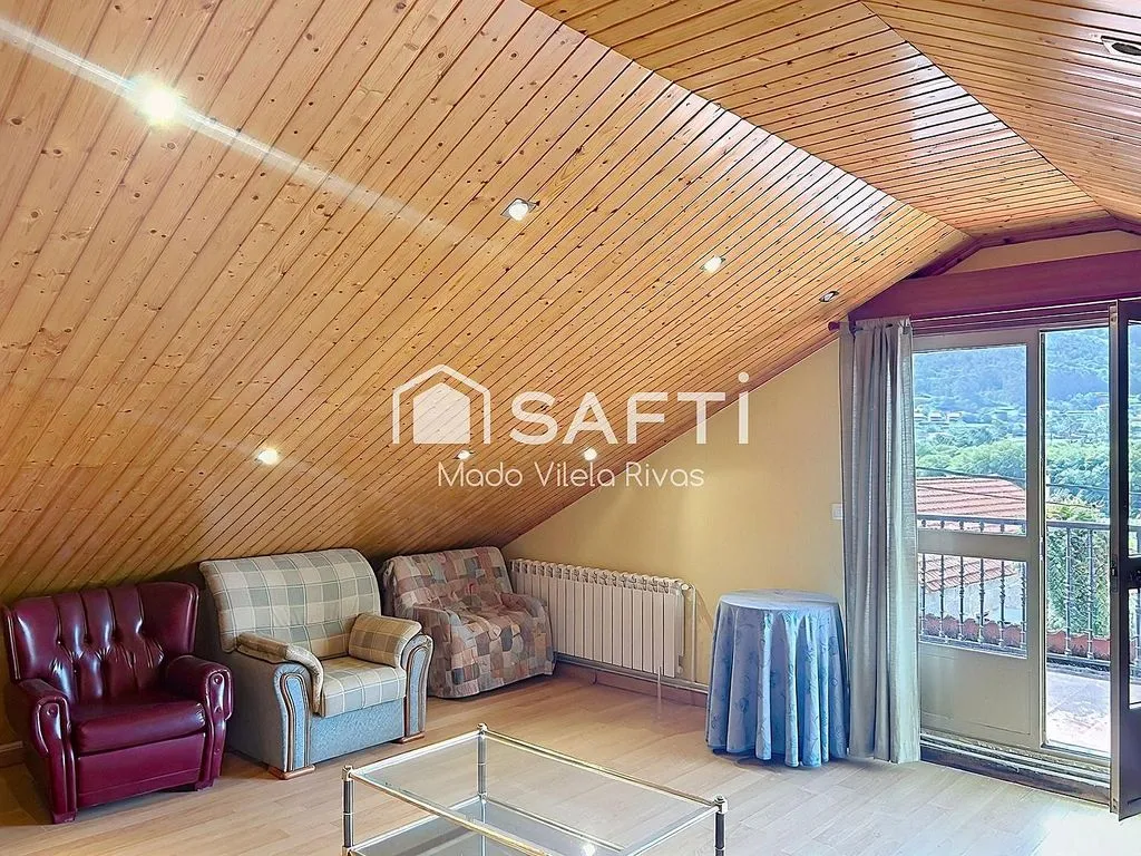 Toad - Detached House with Two Independent Units in Meis