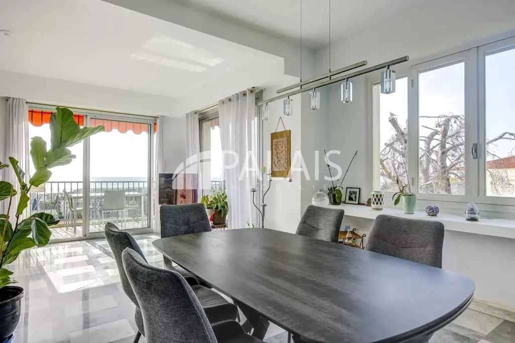 Söögituba - Apartment with Sea View in Nice Ouest