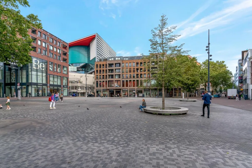 Rietveld-Designed Flat with Balcony in Utrecht
