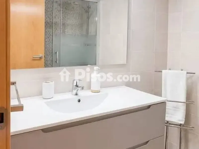 Bagni - 1-Bed Apartment with Pool on Avenida Del Decano