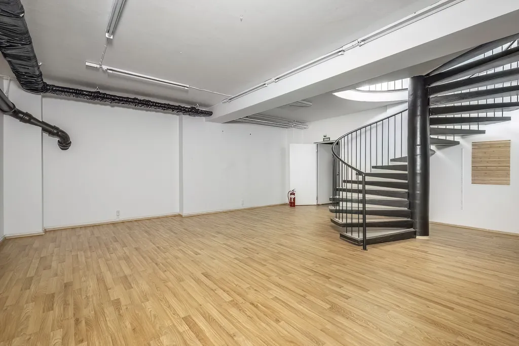 Pièces - Commercial Space in Hyvinkää's Centre