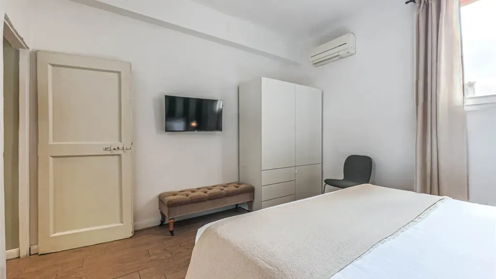 Bedrooms - Restored Apartment in Historic Florence