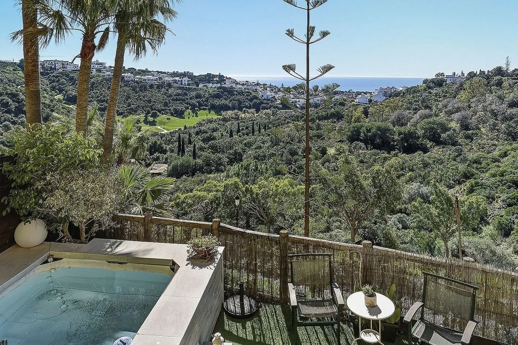 Bassein - Luxury Ground Floor Flat with Sea View in La Reserva