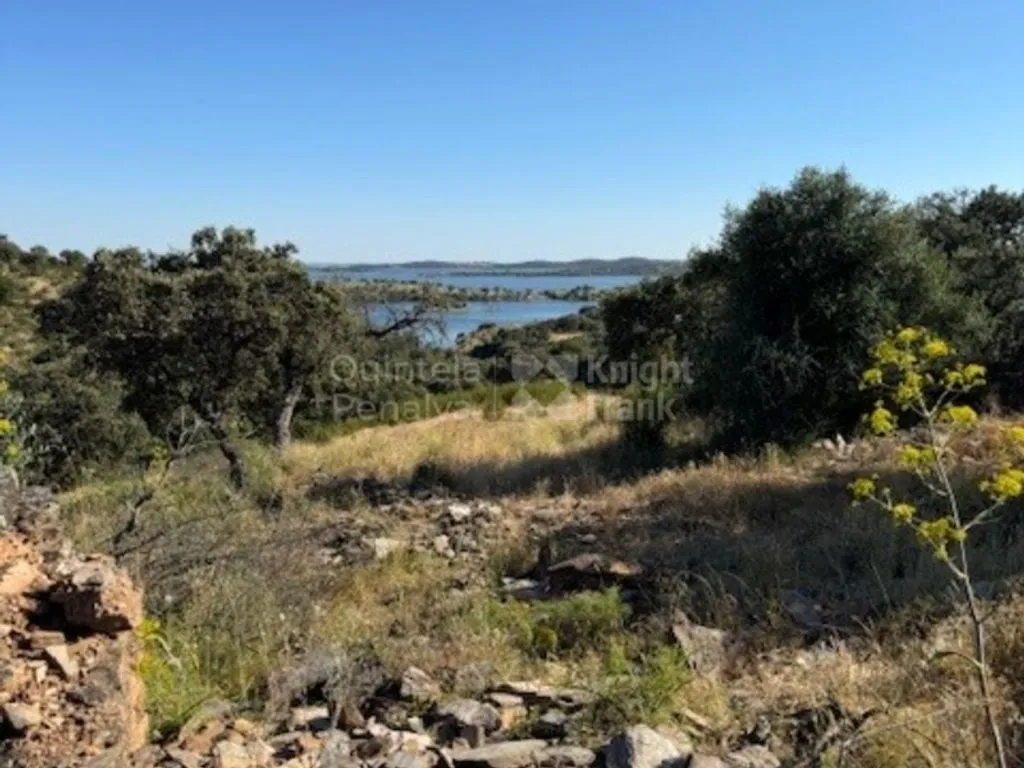 Aed - Development Land with Ruins near Monsaraz