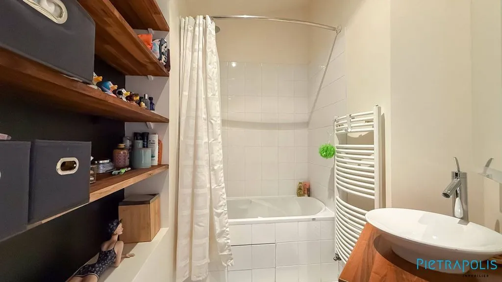 Salles de bain - Loft d'Exception à Villeurbanne, Proche Lyon 6e