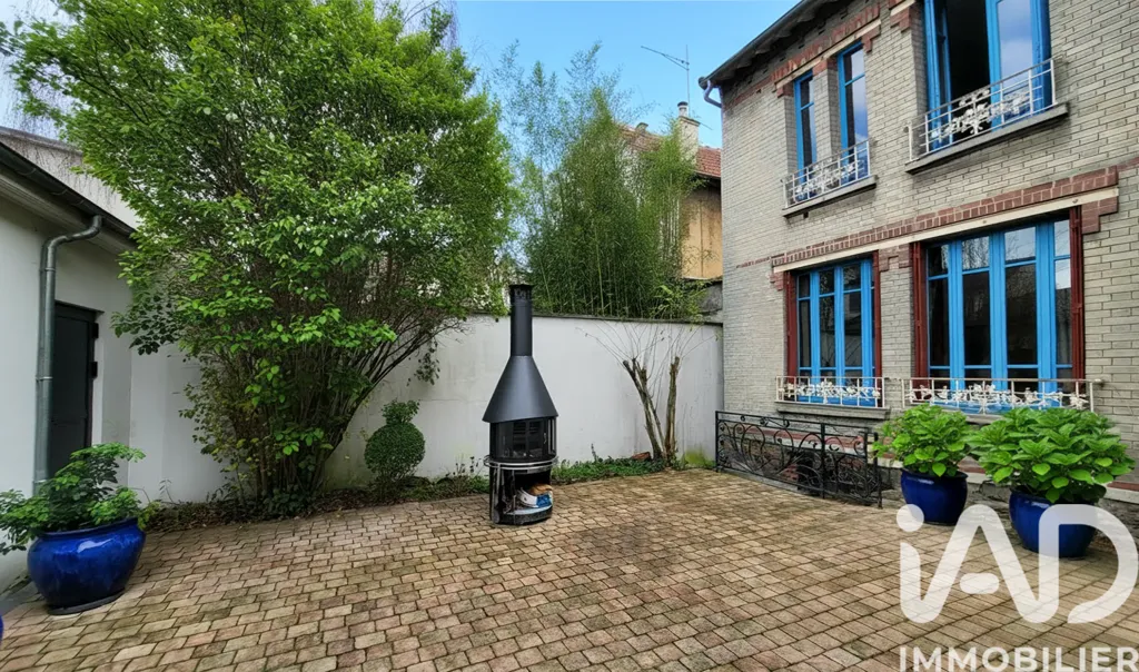 Aed - Exceptional 10-Piece House with Pool in Colombes