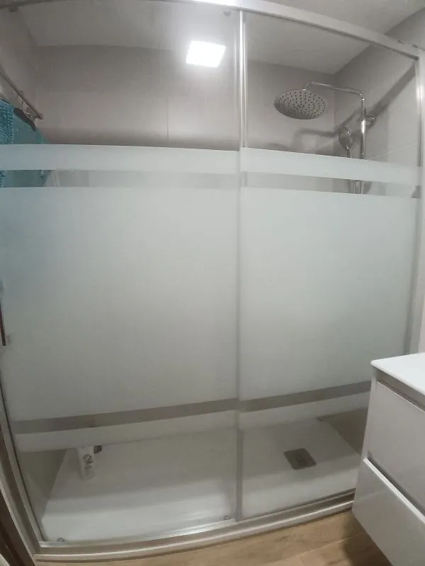 Vannitoad - Furnished Flat with Balcony in Triana East