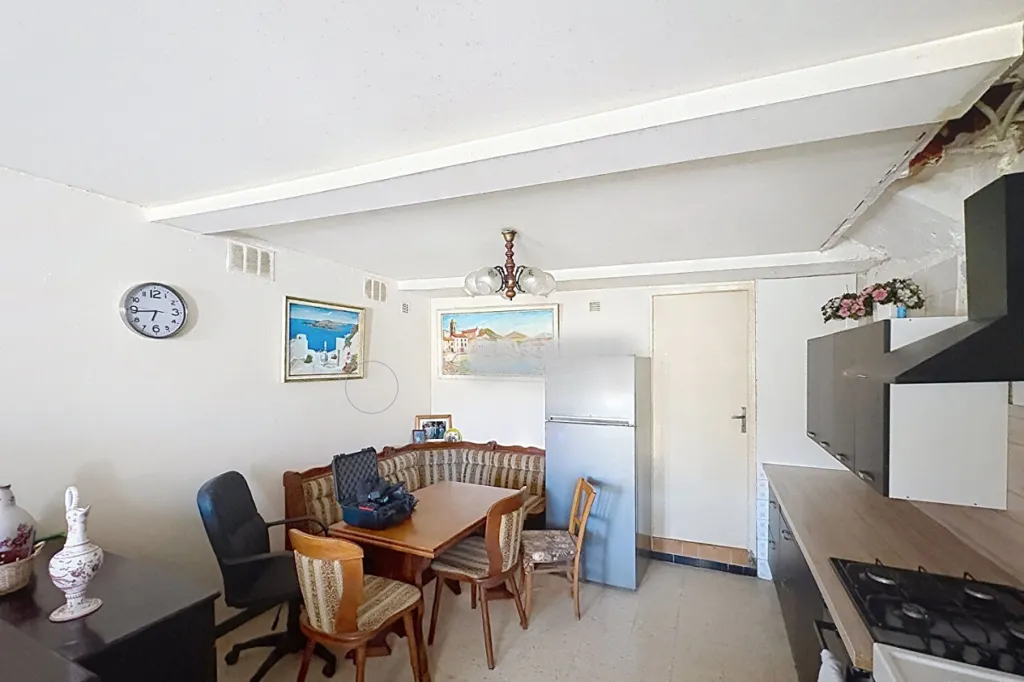 Söögituba - 3-Piece Apartment with Seafront Proximity in Port-Vendres