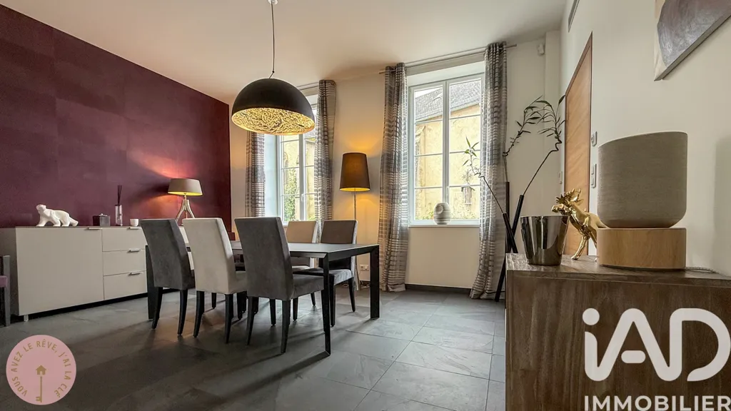 Salle à manger - Propriété d'Exception avec Vue Dégageée à Guentrange