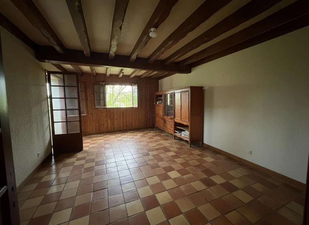 Séjour - Maison à rénover avec véranda à Thenac