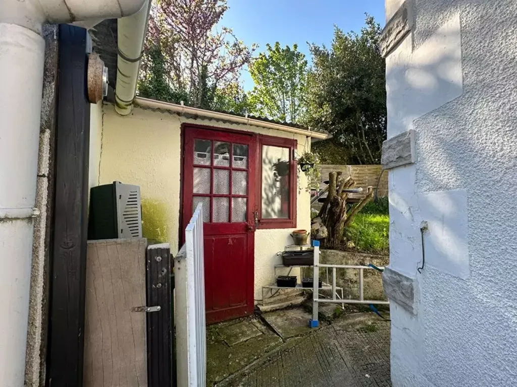 Aed - Two-Home Ensemble with Garden in Langé