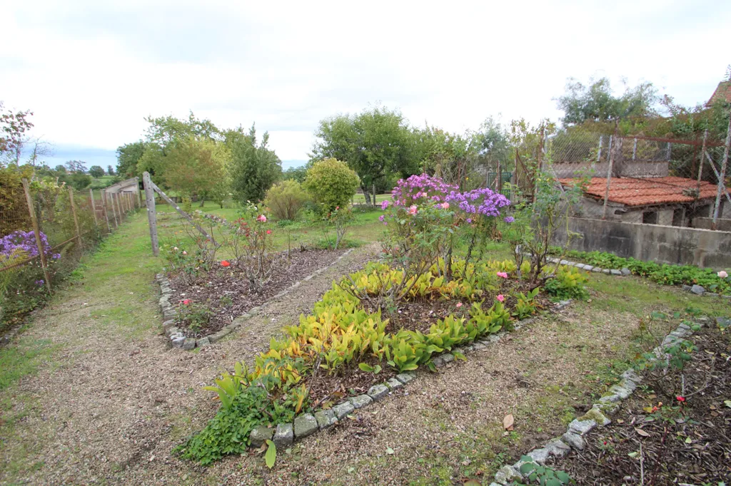 Jardin - Maison de Ville avec Jardin à Bourbon-Lancy