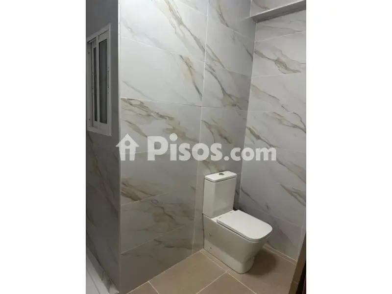 Vannitoad - Furnished Apartment with Balcony in San Roque