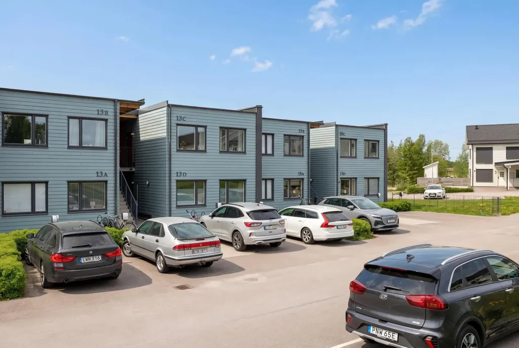 Välivaade - Modern Flat with Balcony in Västerås