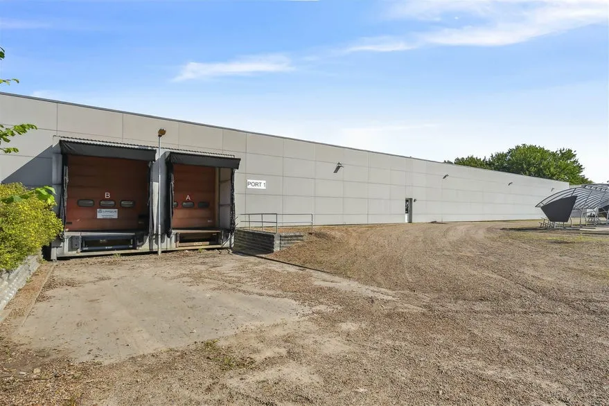 Välivaade - Warehouse and Production Facility near E20 in Esbjerg